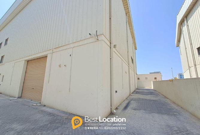 961027 - Property Image 2