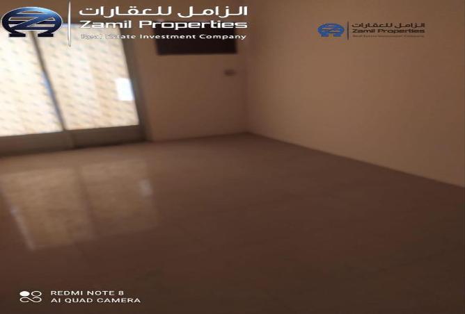 697257 - Property Image 2