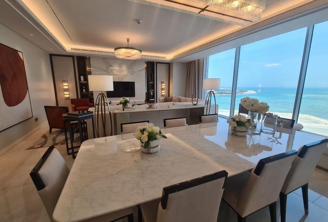 983305 - Property Image 2