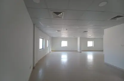 مكتب - استوديو - 2 حمامات للايجار في أم الحصم - المنامة - محافظة العاصمة