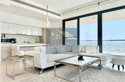 شقة - 2 غرف نوم - 2 حمامات للايجار في مراسي البحرين - ديار المحرق - المحرق