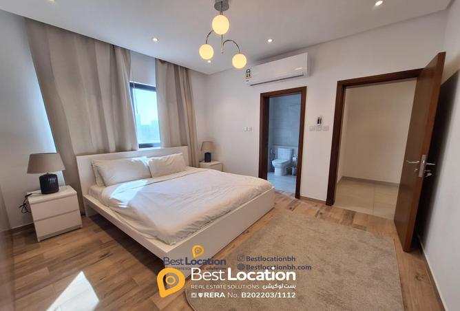 898828 - Property Image 2