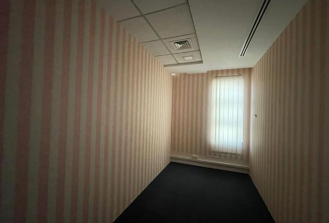 988442 - Property Image 3