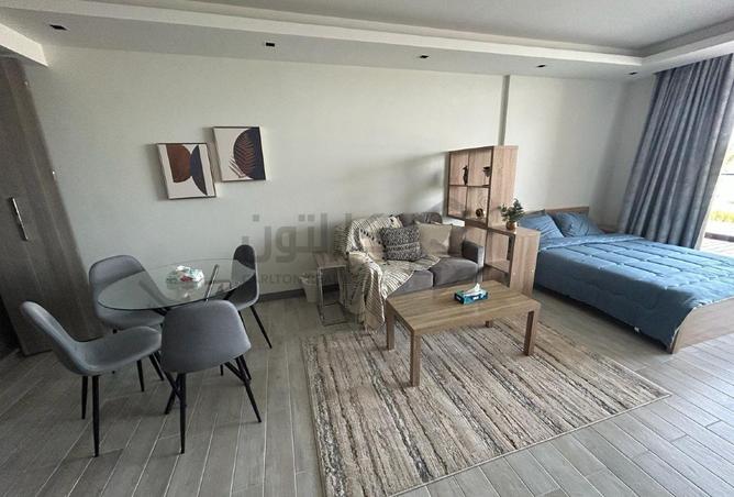 965930 - Property Image 3