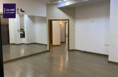 Empty Room image for: Villa - 3 Bedrooms - 4 Bathrooms for rent in Hidd - Muharraq Governorate, Image 1