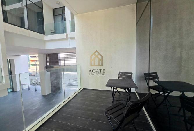 976322 - Property Image 3