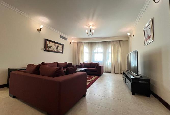 966456 - Property Image 2