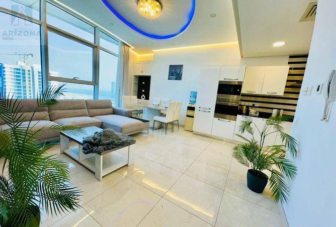 987921 - Property Image 2