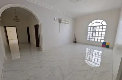Apartment - 3 Bedrooms - 3 Bathrooms for rent in Diraz - Northern Governorate Apartment - 3 Bedrooms - 3 Bathrooms for rent in Diraz - Northern Governorate