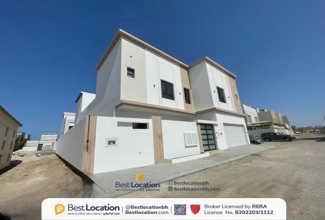 895753 - Property Image 2