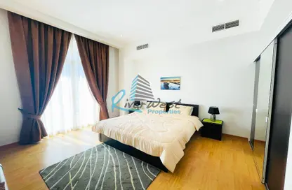 Room / Bedroom image for: Apartment - 2 Bedrooms - 3 Bathrooms for sale in Al Juffair - Capital Governorate, Image 1