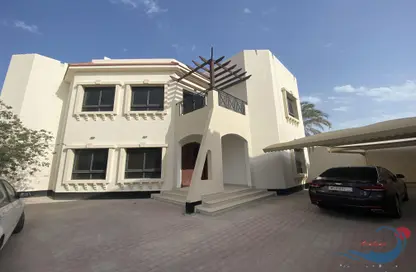 Villa - 5 Bedrooms - 6 Bathrooms for rent in Riffa - Southern Governorate