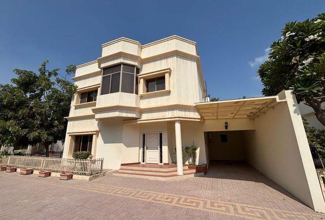 962255 - Property Image 2