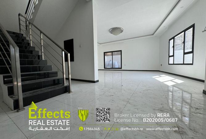 954375 - Property Image 2