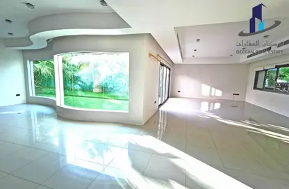 Villa - 5 Bedrooms - 6 Bathrooms for rent in Saar - Northern Governorate