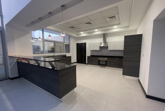 963638 - Property Image 3