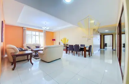 Apartment - 3 Bedrooms - 4 Bathrooms for rent in Mahooz - Manama - Capital Governorate