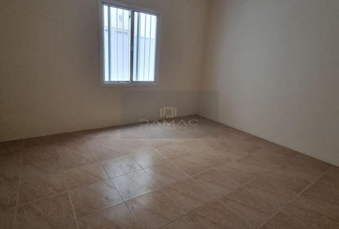 963525 - Property Image 3