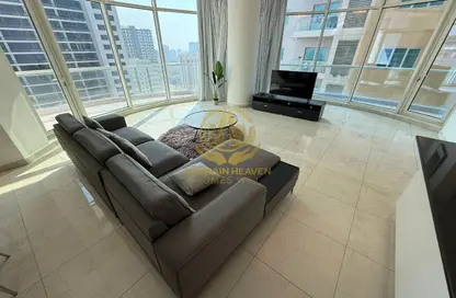 Apartment - 2 Bedrooms - 3 Bathrooms for rent in Al Juffair - Capital Governorate