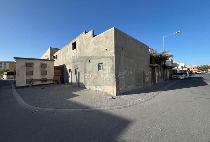 964175 - Property Image 2