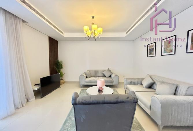 975834 - Property Image 2