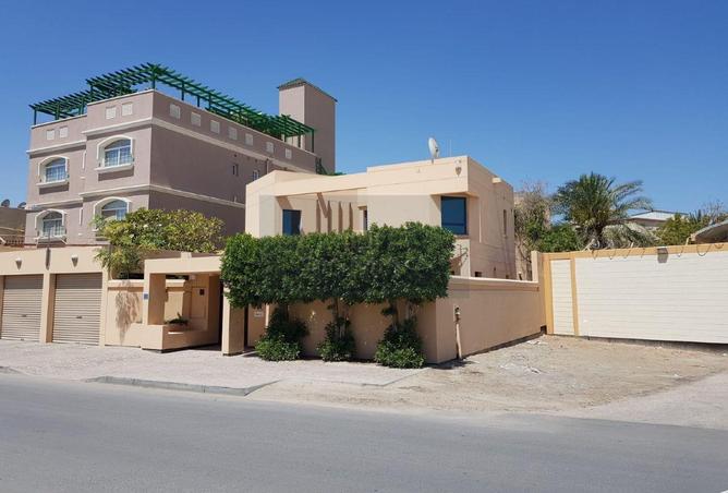 964060 - Property Image 2