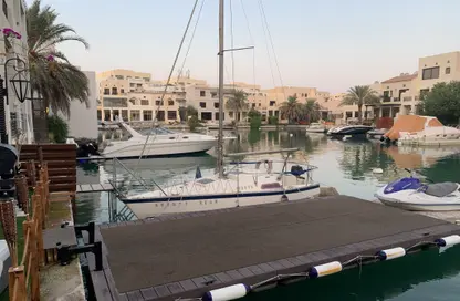 فيلا - 3 غرف نوم - 4 حمامات للايجار في مدينة المرسى - أمواج - المحرق