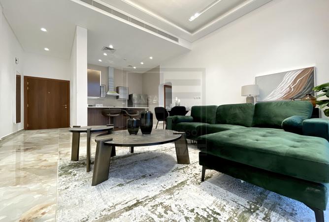 987528 - Property Image 2