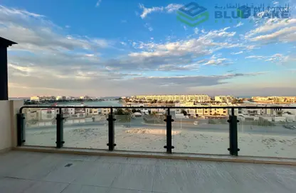 دوبلكس - 3 غرف نوم - 4 حمامات للبيع في أمواج مارينا - أمواج - المحرق