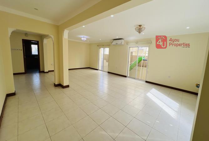 984538 - Property Image 3