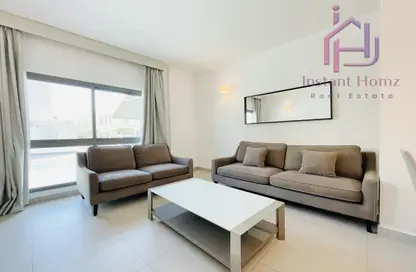 Apartment - 2 Bedrooms - 3 Bathrooms for rent in Al Juffair - Capital Governorate