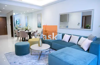 Living / Dining Room image for: Apartment - 1 Bedroom - 1 Bathroom for sale in Canal View - Dilmunia Island - Muharraq Governorate, Image 1