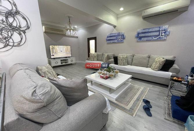 967849 - Property Image 3