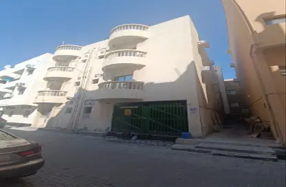 عمارة بالكامل - 8 غرف نوم - 8 حمامات للبيع في القضيبية - المنامة - محافظة العاصمة