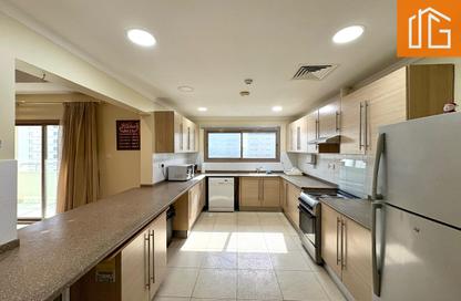 Apartment - 2 Bedrooms - 4 Bathrooms for rent in Al Juffair - Capital Governorate