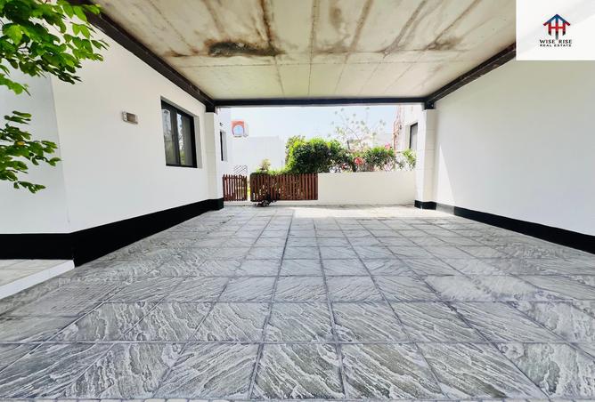 953623 - Property Image 2