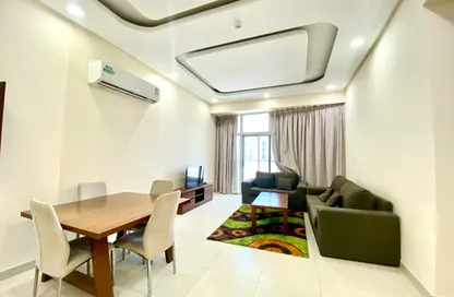 Apartment - 2 Bedrooms - 2 Bathrooms for rent in Reef Island - Capital Governorate