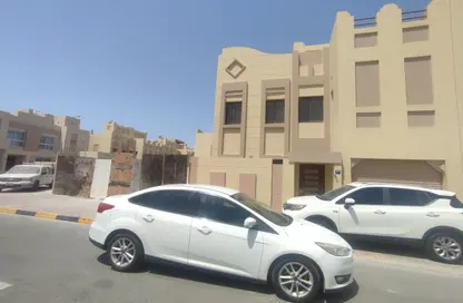 فيلا - 4 غرف نوم - 4 حمامات للبيع في جنوسان - المحافظة الشمالية