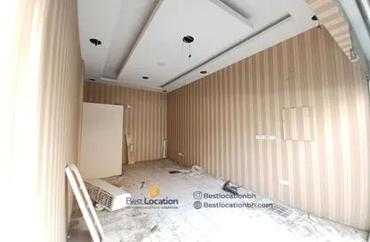 Shop - Studio - 1 Bathroom for rent in Sanad - Central Governorate