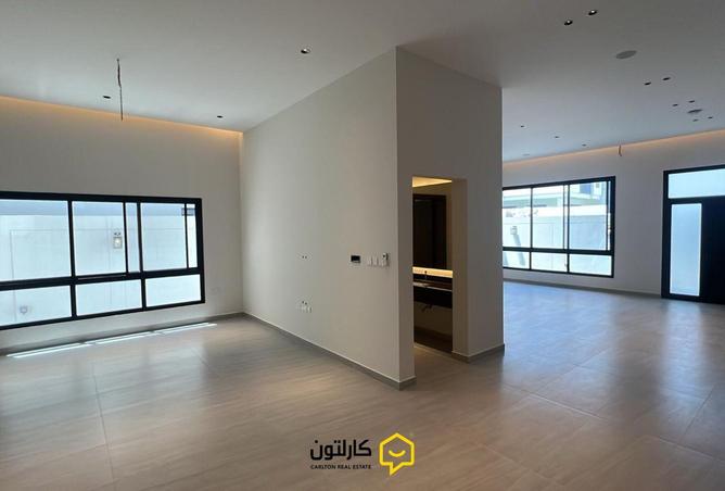 944647 - Property Main Image