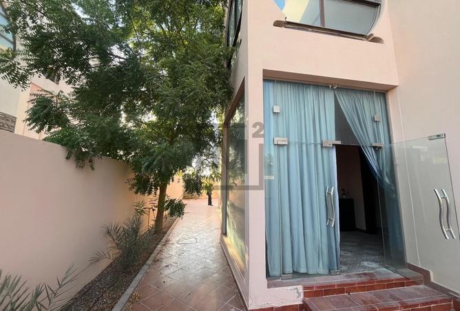 965445 - Property Main Image
