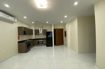 Apartment - 1 Bedroom - 1 Bathroom for rent in Al Burhama - Manama - Capital Governorate