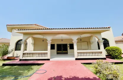 Villa - 4 Bedrooms - 4 Bathrooms for rent in Saar - Northern Governorate