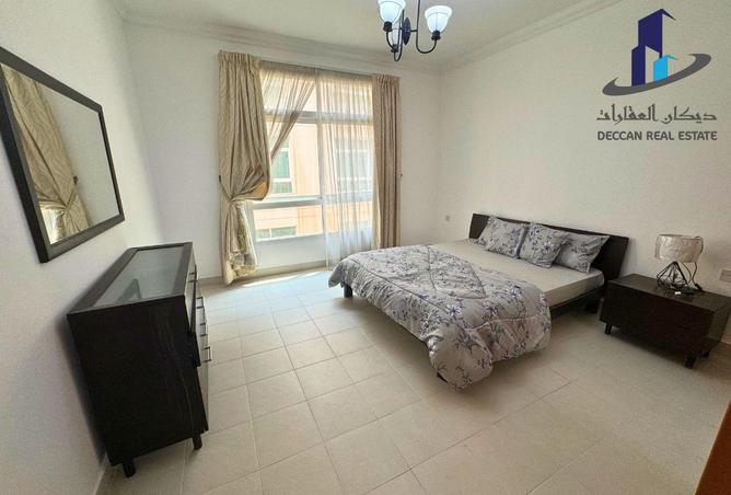 954829 - Property Image 2