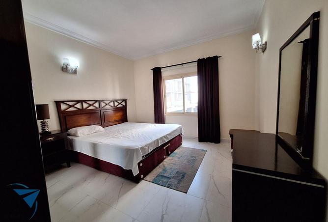 960403 - Property Image 3