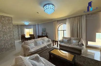 Apartment - 3 Bedrooms - 3 Bathrooms for rent in Al Juffair - Capital Governorate