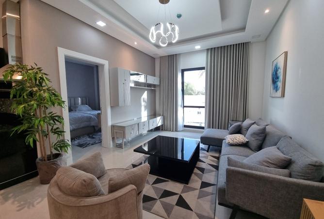 982463 - Property Image 2