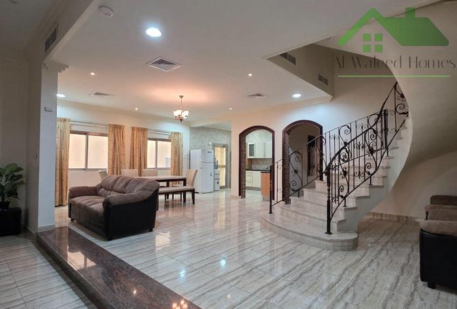 977608 - Property Image 2