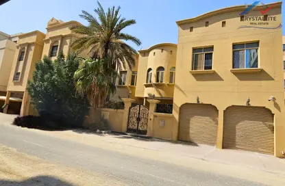 Villa - 5 Bedrooms - 6 Bathrooms for sale in Janabiya - Northern Governorate