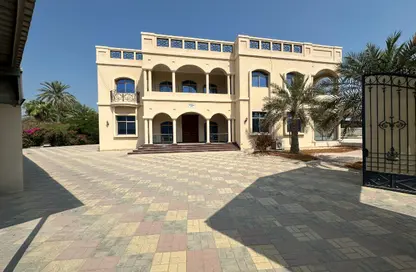 Villa - 6 Bedrooms - 7 Bathrooms for sale in Jannusan - Northern Governorate